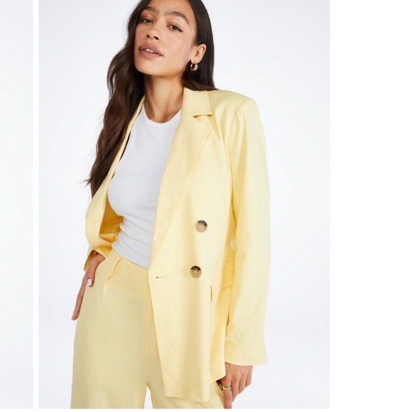 New with Tags JustFab Pale Yellow Double Breasted Women’s Blazer size S - Picture 3 of 5